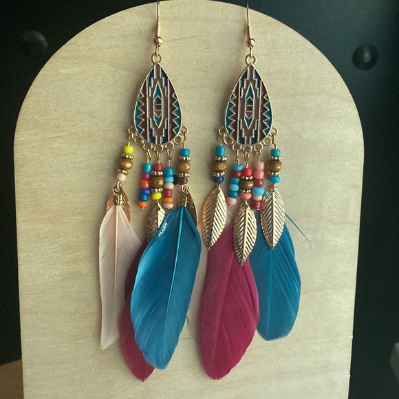 Jewelry - Statement Earrings Feathers Beaded Aretes